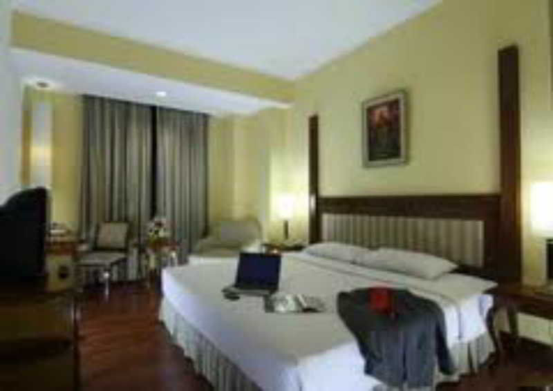 Hotel Ibis Mangga Dua Yakarta Exterior foto