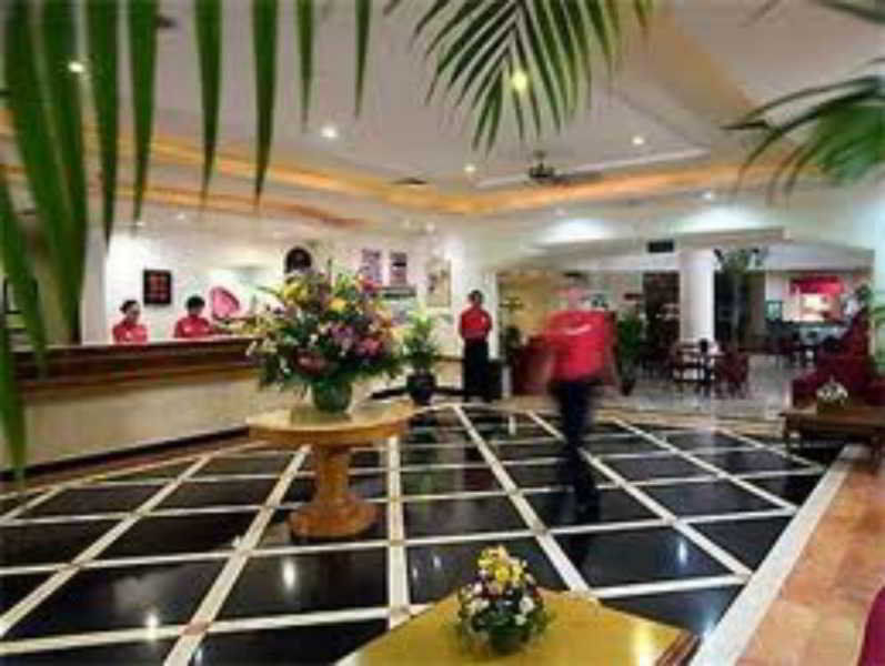 Hotel Ibis Mangga Dua Yakarta Exterior foto