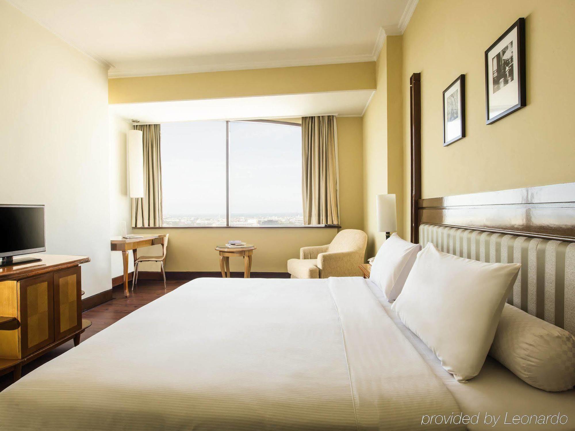 Hotel Ibis Mangga Dua Yakarta Exterior foto