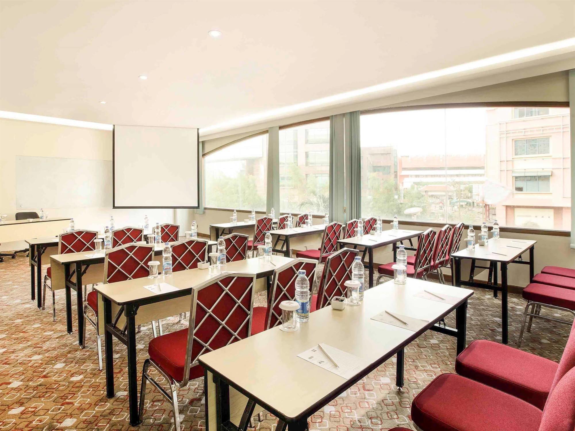 Hotel Ibis Mangga Dua Yakarta Exterior foto